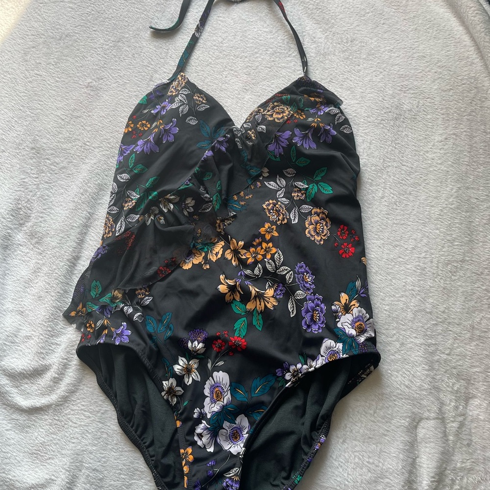 Time and Tru Floral Black Womens One Piece